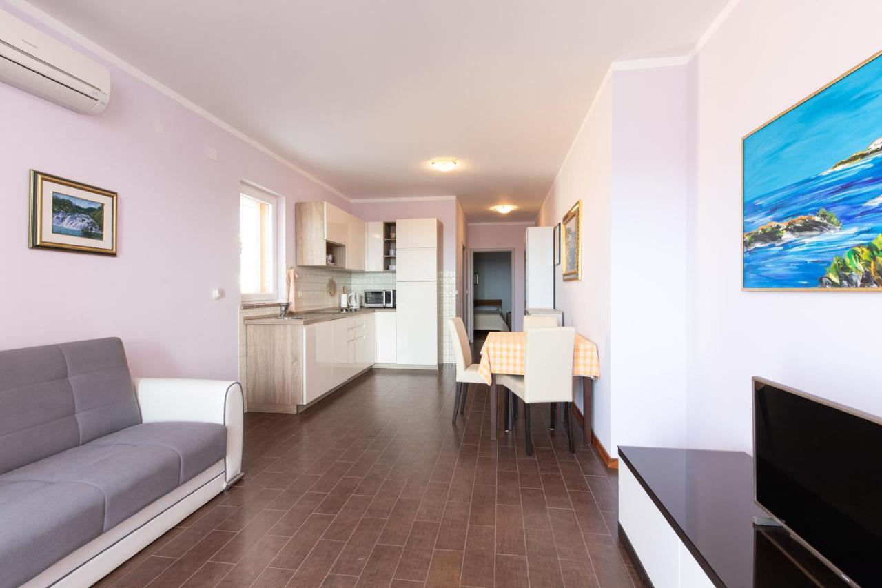 Apartments Bella Vista Крк Экстерьер фото