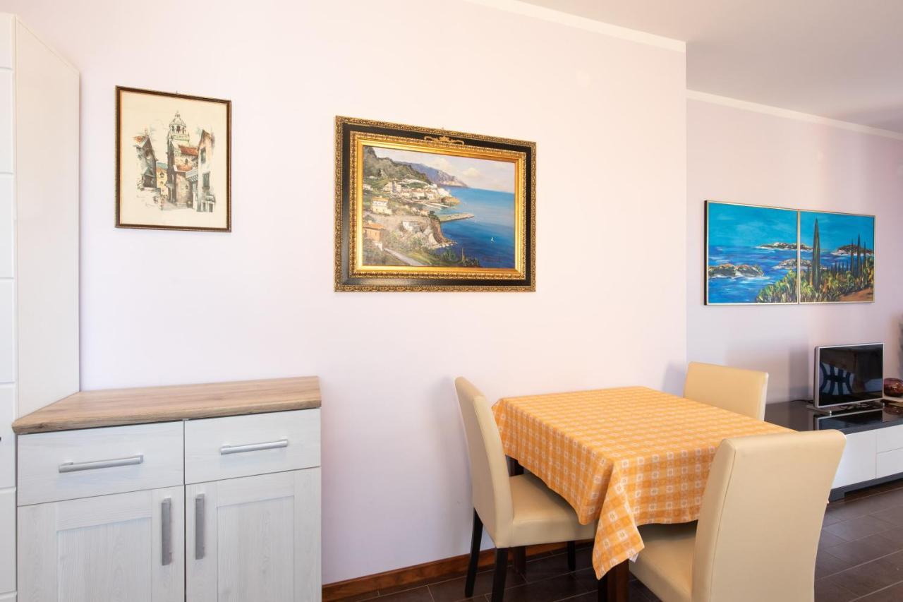 Apartments Bella Vista Крк Экстерьер фото