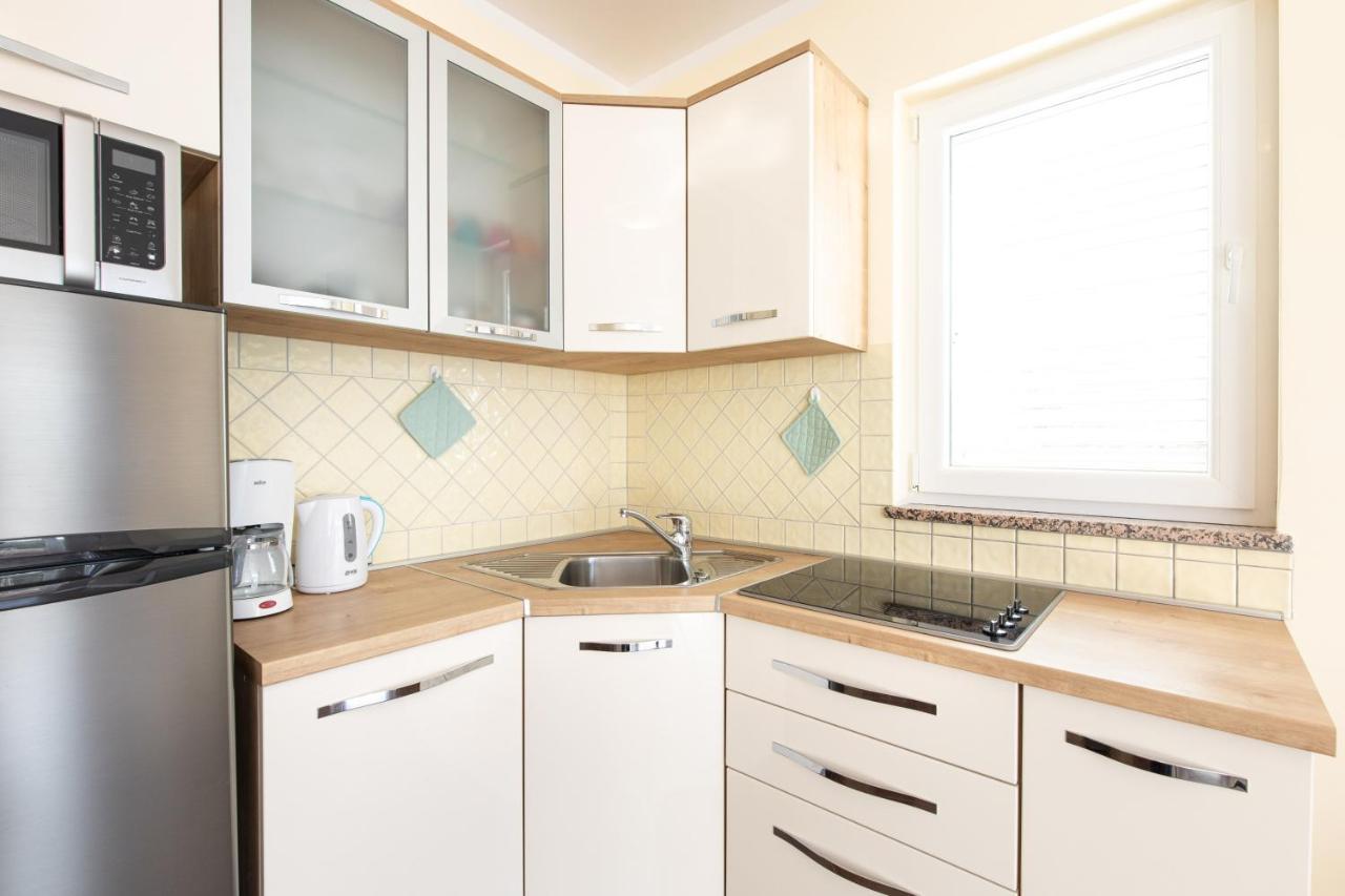 Apartments Bella Vista Крк Экстерьер фото