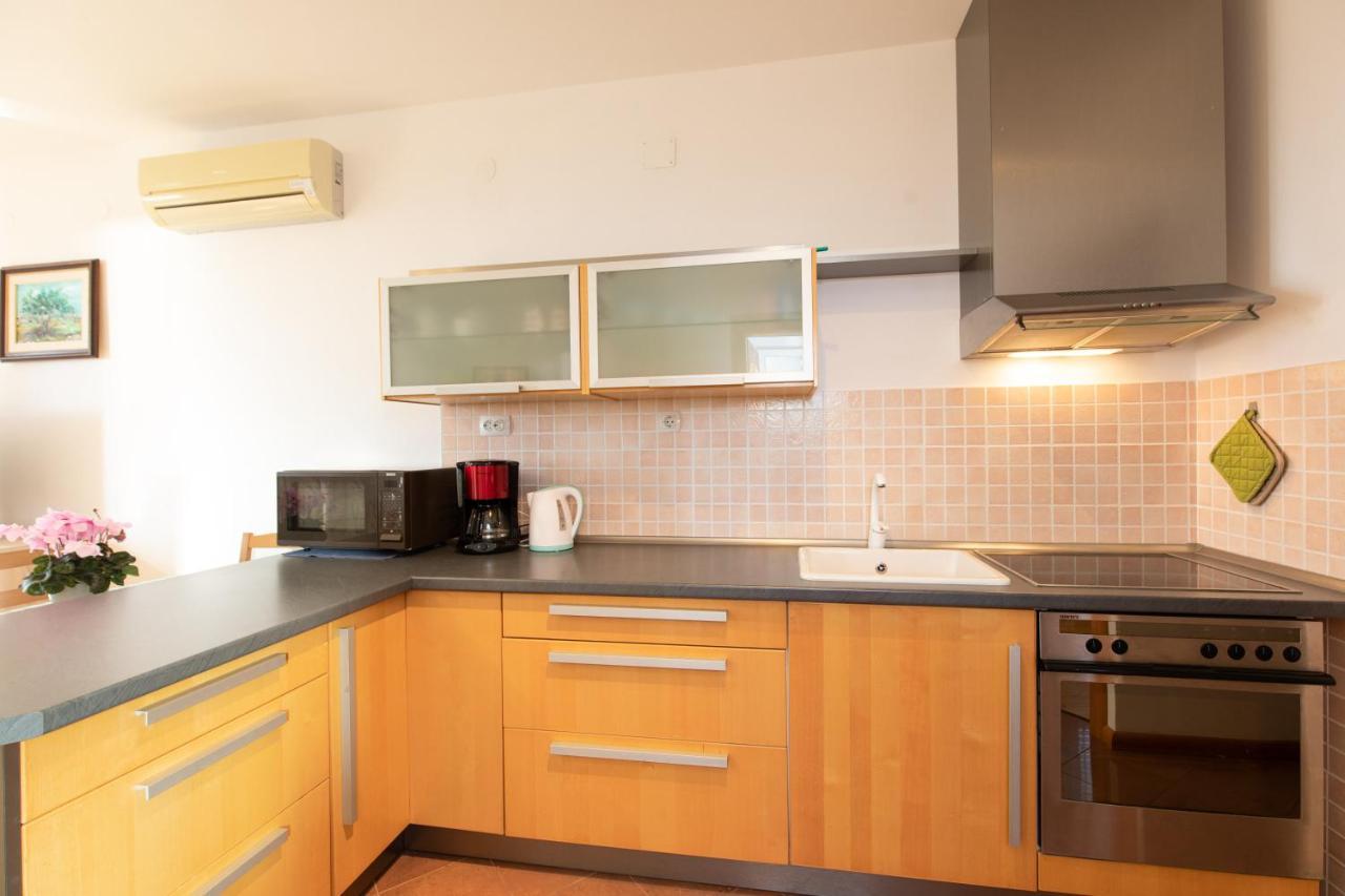 Apartments Bella Vista Крк Экстерьер фото