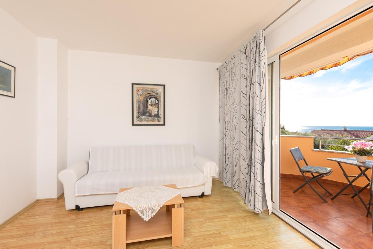 Apartments Bella Vista Крк Экстерьер фото