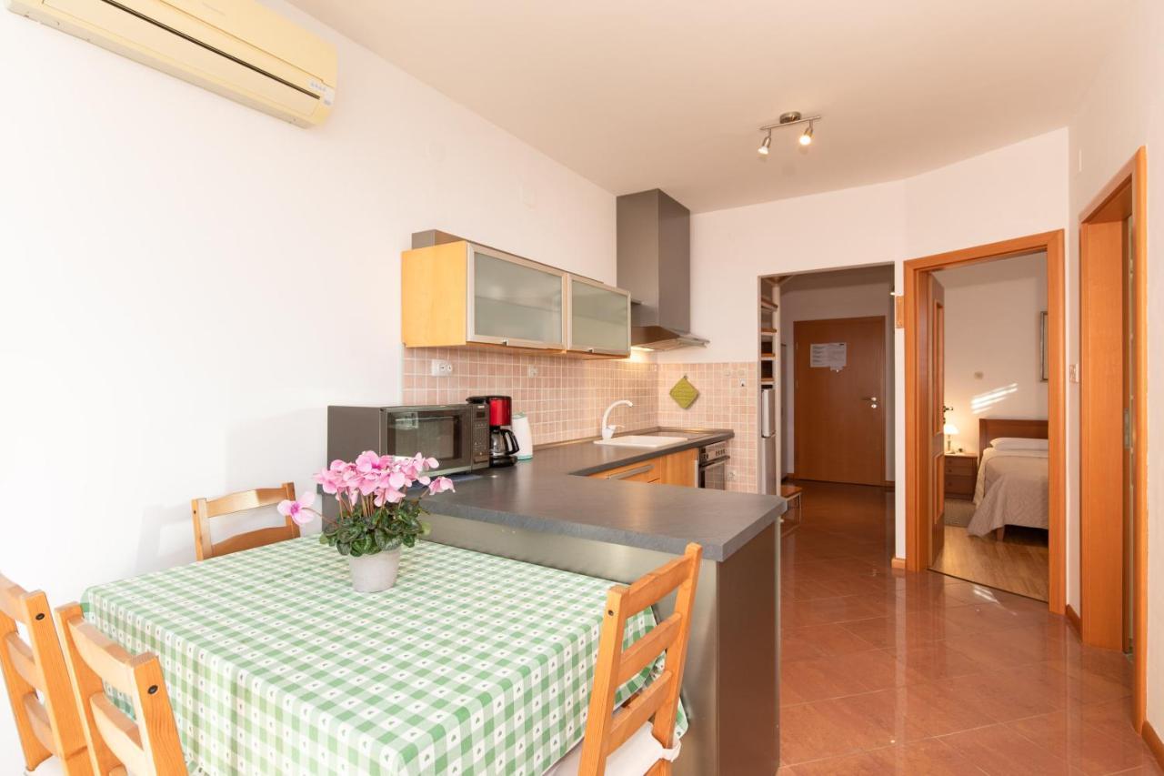 Apartments Bella Vista Крк Экстерьер фото